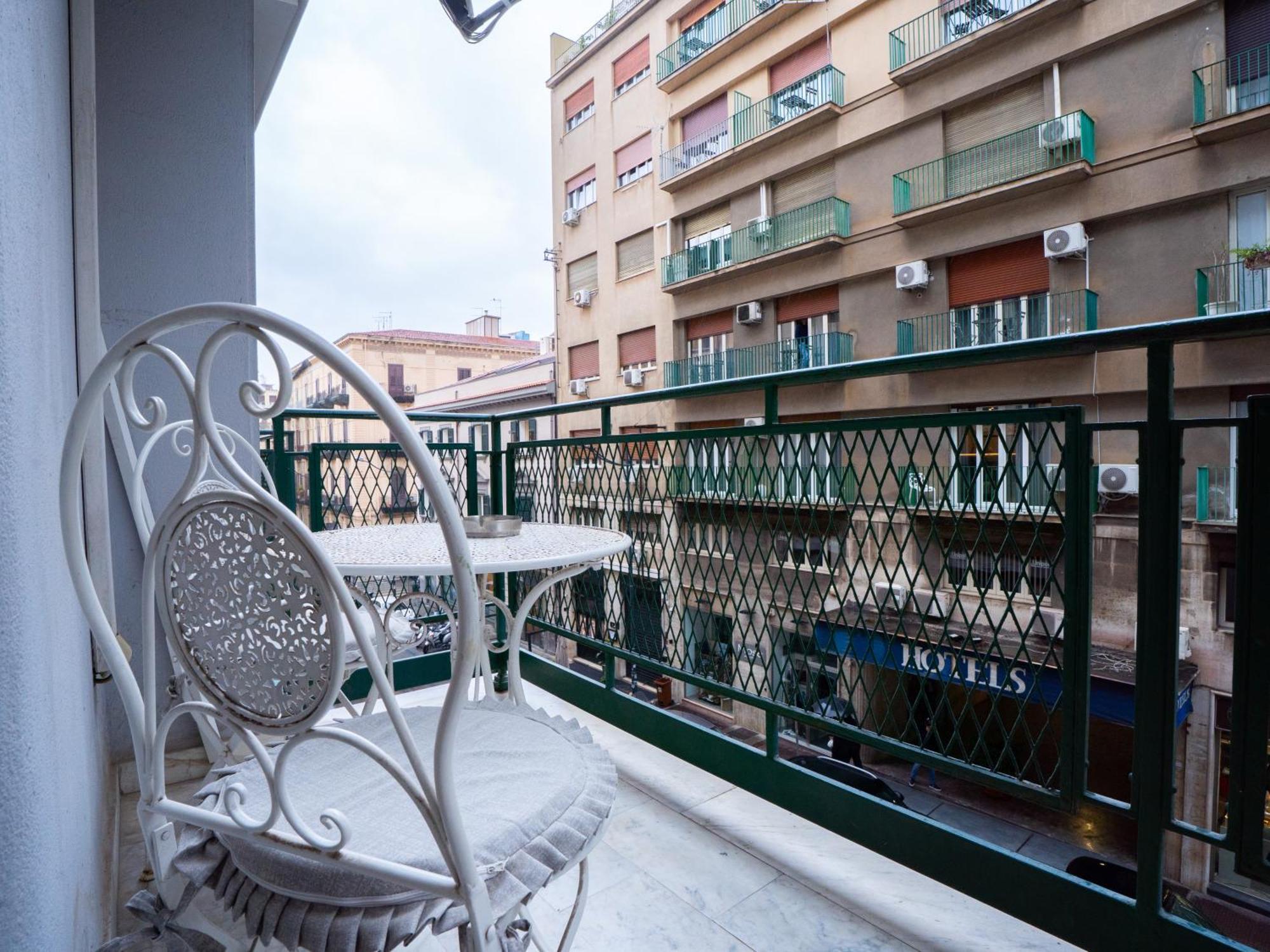 Amuri Room&Suite Palermo Exterior photo